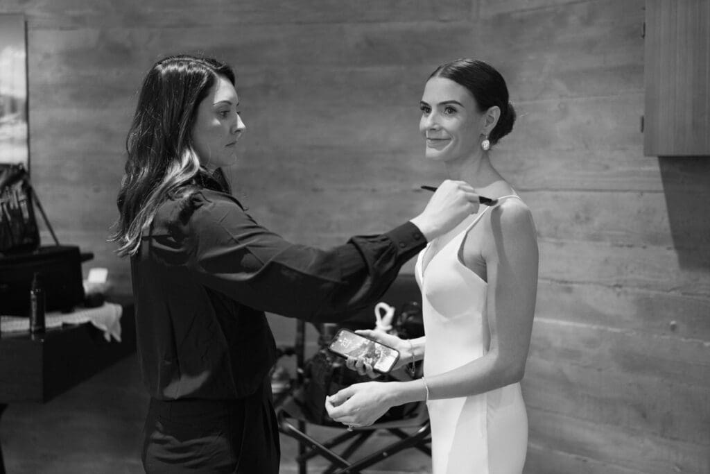 alila bride with make up artist